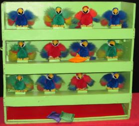 GAME - Wood - Peg A Parrot