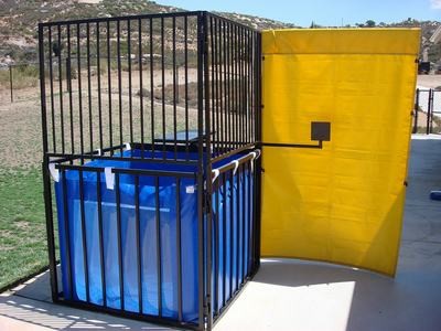 DUNK - Dunk Tank Traditional #01
